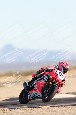 media/Dec-07-2025-CVMA (Sun) [[3e7d2de5dc]]/Race 16-Formula Middleweight/